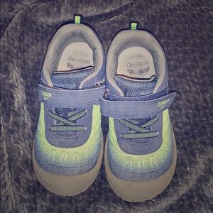 Boys Oshkosh sneakers